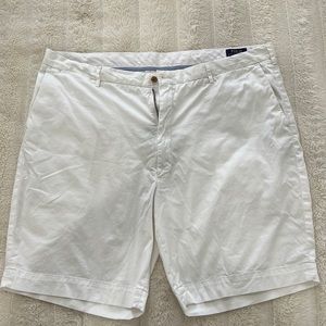 Mens Ralph Lauren shorts size 44.